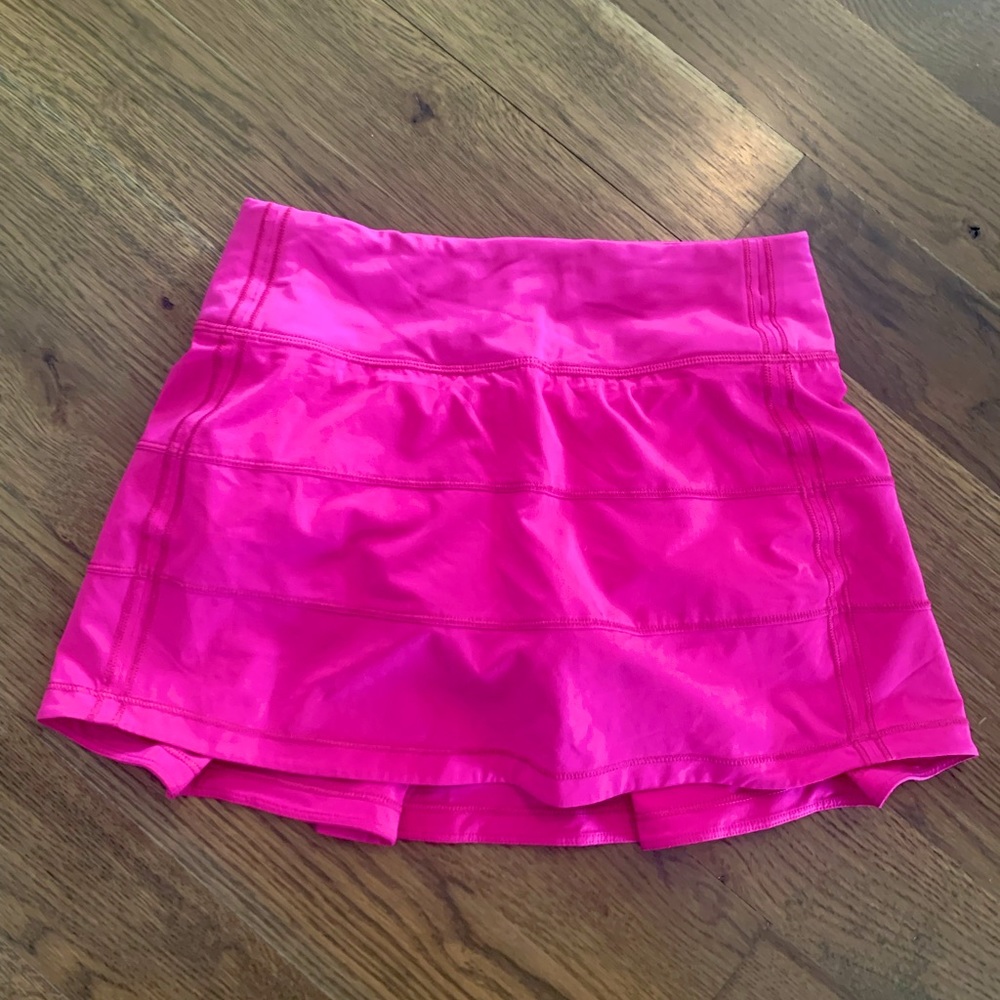 lululemon sonic pink 2.5 size 0 skirt